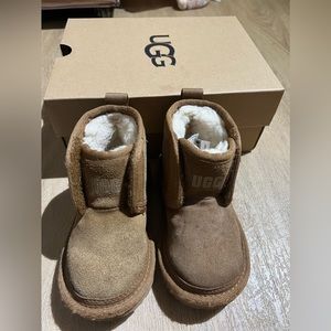 Ugg size 8 toddler winter boots